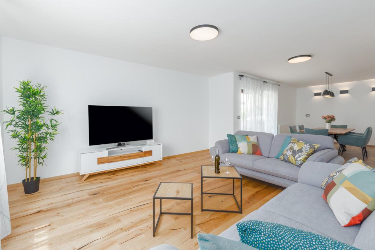 Es Residence Rovinj Luaran gambar